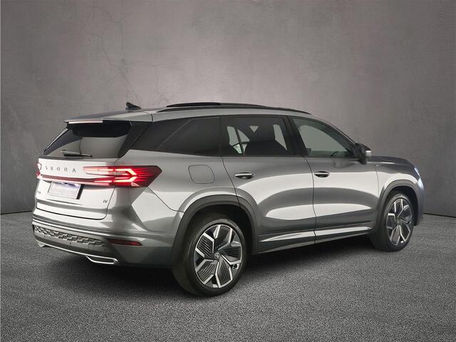 Skoda Kodiaq Sportline Business 1.5 TSI PHEV 204pk DSG Automaat Trekhaak, Panoramadak, CANTON audio, Adaptive cruise control, Elektrische achterklep, Achteruitrijcamera