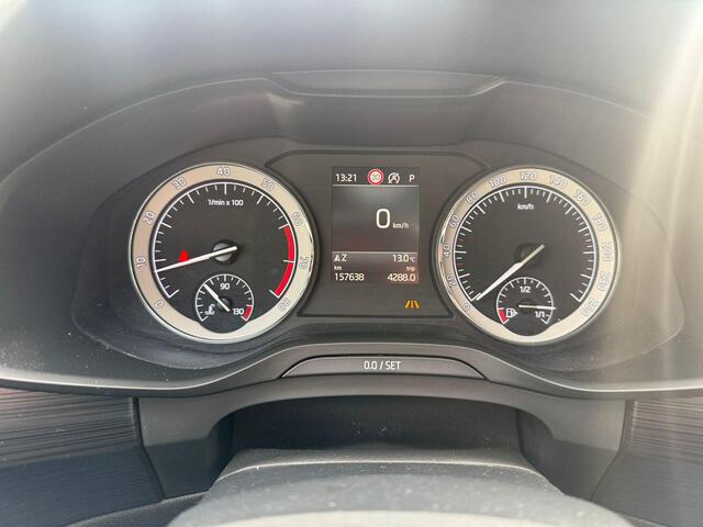 Skoda Kodiaq 1.5 TSI Business Edition, 7-Persoons, Trekhaak, Panoramadak, Camera, LED,