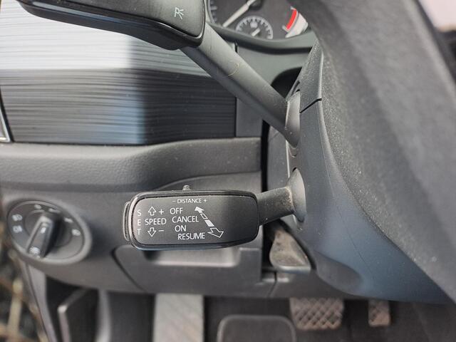 Skoda Kodiaq 1.5 TSI Business Edition, 7-Persoons, Trekhaak, Panoramadak, Camera, LED,