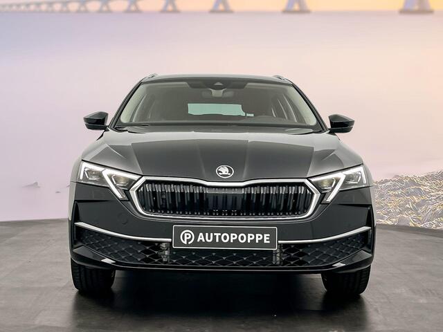 Skoda OCTAVIA Combi 1.5 TSI Business Edition Plus Trekhaak - Winterpakket