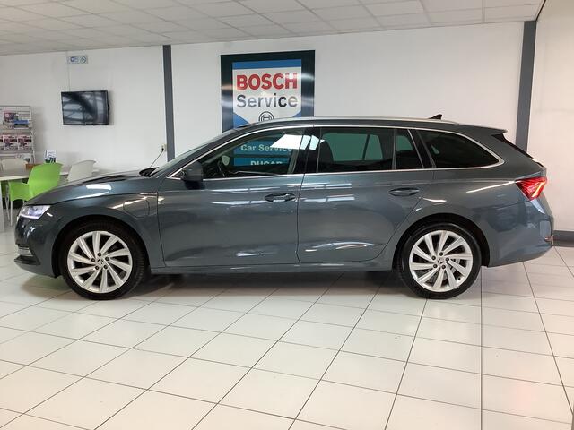 Skoda OCTAVIA Combi 1.4 TSI iV PHEV Business Edition Trekhaak tegen meerprijs Géén bijkomende afleverkosten, wel 12 maanden Bovag garantie