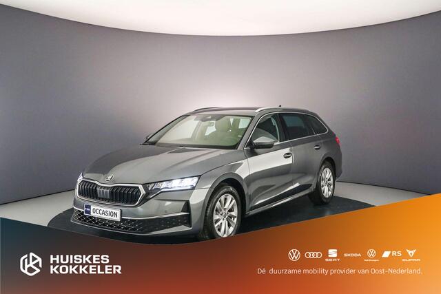 Skoda OCTAVIA Combi Business Edition 1.5 eTSI 115pk DSG Automaat Adaptive cruise control, Achteruitrijcamera, Elektrische achterklep, Navigatie, Parkeersensoren, LED verlichting
