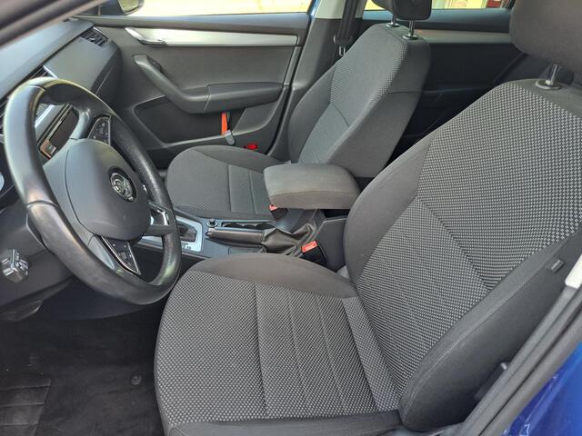 Skoda OCTAVIA Combi 1.0 TSI DSG Greentech Ambition Business/Navigatie