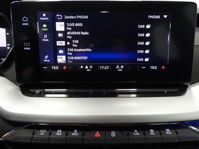 Skoda OCTAVIA Combi 1.0 e-TSI Aut. Business Edition NAVI/ADAPT.CRUISE/TREKHAAK/LED/17"LMV!