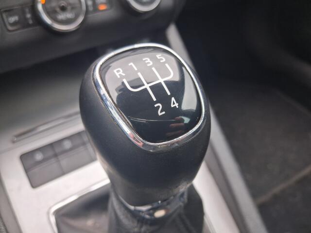 Skoda OCTAVIA Combi 1.6 TDI Greentech Ambition Business | Nieuw Binnen! | Trekhaak | Stoelverwarming | Navigatie