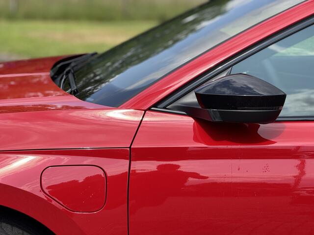 Skoda OCTAVIA Combi 1.4 TSI RS iV PHEV Business Trekhaak | ACC | Dodehoek | Keyless | Camera