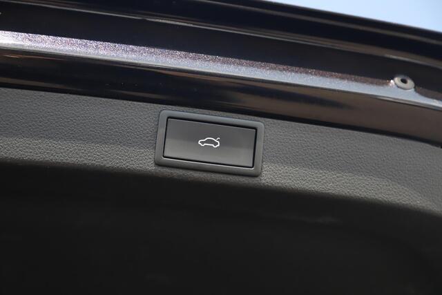 Skoda OCTAVIA Combi 1.0 TSI Business Edition Virtual Navigatie Carplay Android Clima Cruise Sfeerverlichting LED Lane Assist 16 inch LMV