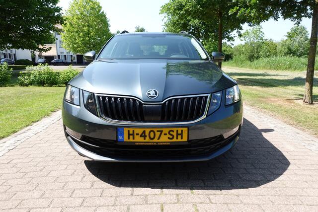 Skoda OCTAVIA Combi 1.0 TSI Greentech Ambition Business | DSG | Cruise control | NAVI | Bluetooth |
