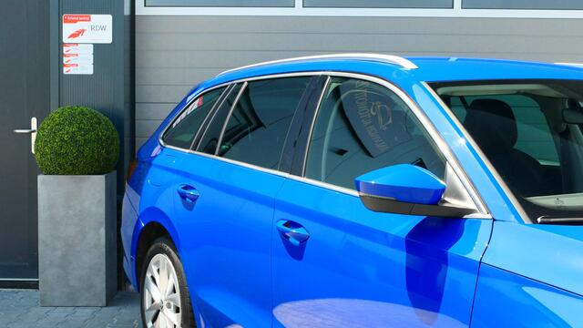 Skoda OCTAVIA Combi 1.0 TSI |ACC|Lane assist|Camera|Vol opties!