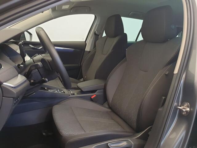 Skoda OCTAVIA Combi 1.5 e-TSI 150pk DSG/AUT Business Edition Wegklapbare trekhaak, Matrix, Camera