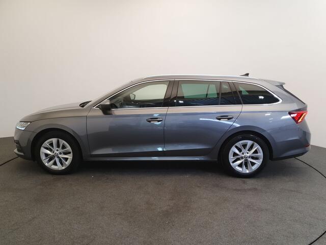 Skoda OCTAVIA Combi 1.5 e-TSI 150pk DSG/AUT Business Edition Wegklapbare trekhaak, Matrix, Camera