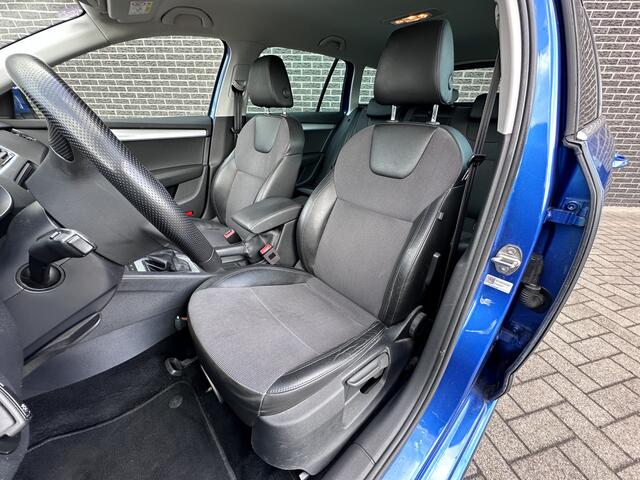 Skoda OCTAVIA Combi 1.0 TSI Greentech Ambition Business | Navigatie | DAB+ | Stoelverwarming | Apple CarPlay/Android Auto