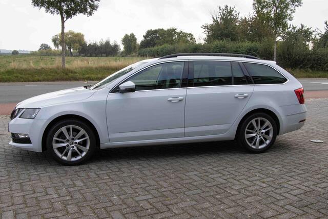 Skoda OCTAVIA Combi 1.0 TSI Greentech Business Edition