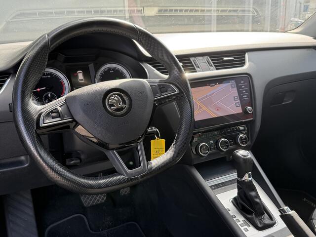 Skoda OCTAVIA Combi BWJ 2020 1.0 TSI 116 PK Greentech Clever Edition AUTOMAAT | TREKHAAK | APPLE CARPLAY | ANDROID AUTO | NAVI | CLIMA | CRUISE | HALF LEDER | STOELVERW. | LMV | PDC