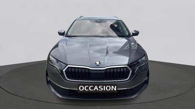 Skoda OCTAVIA Combi 1.5 TSI MHEV First Edition