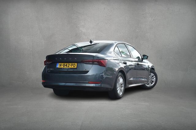 Skoda OCTAVIA 1.0 e-TSI Sport Business | Automaat | Apple CarPlay | Virtual | Sportstoelen