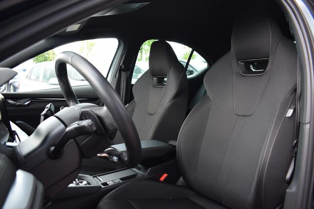 Skoda OCTAVIA 1.0 e-TSI Sport Business | Automaat | Apple CarPlay | Virtual | Sportstoelen