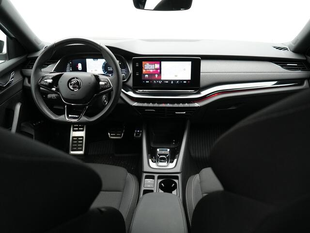 Skoda OCTAVIA Combi 1.4 TSI iV Plug In Hybrid Sportline Business PHEV | Head-Up | Sportstoelen Memory & Verwarmd | Canton Audio | 19"L.M | Virtual | Keyless | Apple Carplay | Parkassist | Sfeerverlichting |