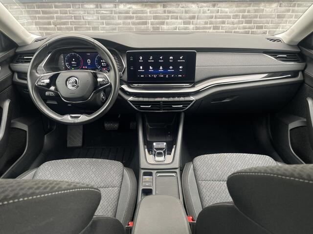 Skoda OCTAVIA Combi 1.5 e-TSI Business Edition Plus Trekhaak | Virtual Cockpit | LED | Navi | Carplay
