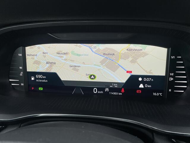 Skoda OCTAVIA Combi 1.5 e-TSI Business Edition Plus Trekhaak | Virtual Cockpit | LED | Navi | Carplay