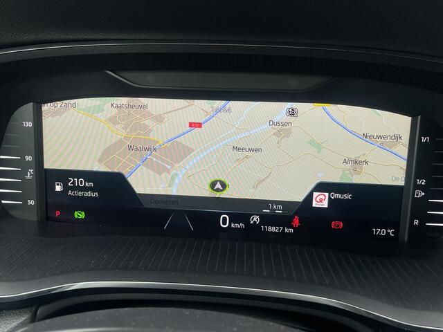 Skoda OCTAVIA Combi 1.5 e-TSI Business Edition Plus Trekhaak | Virtual Cockpit | LED | Navi | Carplay