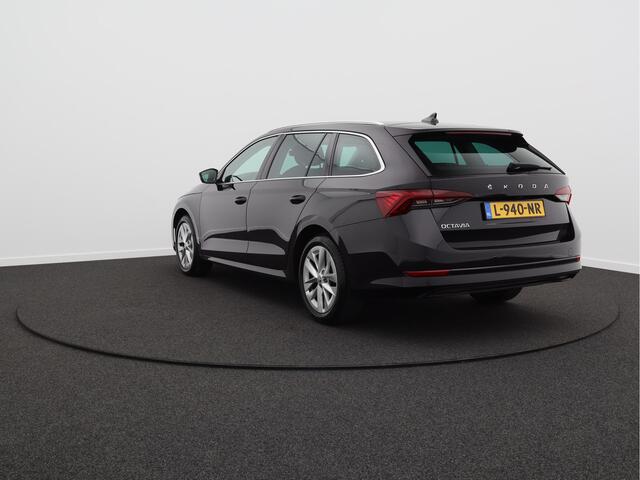 Skoda OCTAVIA Combi 1.0 TSI Business Edition/ lage km/ zeer mooi!