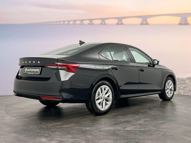 Skoda OCTAVIA Business Edition 1.5 TSI m-HEV 85 kW / 115 PK Hatc