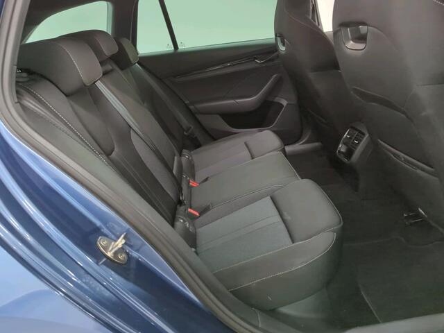 Skoda OCTAVIA Combi 1.0 e-TSI 110pk DSG Sport Business Edition Plus Climate Control Navigatie 18" LMV Sportstoelen Trekhaak