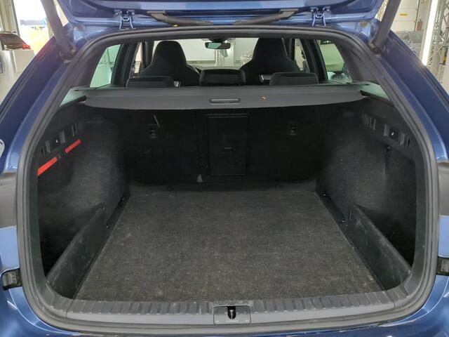 Skoda OCTAVIA Combi 1.0 e-TSI 110pk DSG Sport Business Edition Plus Climate Control Navigatie 18" LMV Sportstoelen Trekhaak