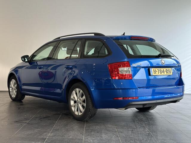 Skoda OCTAVIA Combi 1.5 TSI Greentech Business Edition AUTOMAAT | NAVIGATIE | CLIMATE CONTROL | LICHTMETALEN VELGEN | PARKEERSENSOREN ACHTER