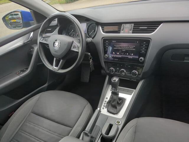 Skoda OCTAVIA Combi 1.5 TSI Greentech Sport Business AUTOMAAT | NAVI | NL-AUTO