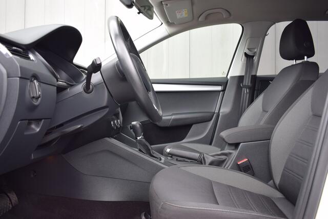Skoda OCTAVIA Combi 1.4 TSi Automaat Greentech Style Business ECC | Carplay | Stoelverwarming | 18 Inch LMV
