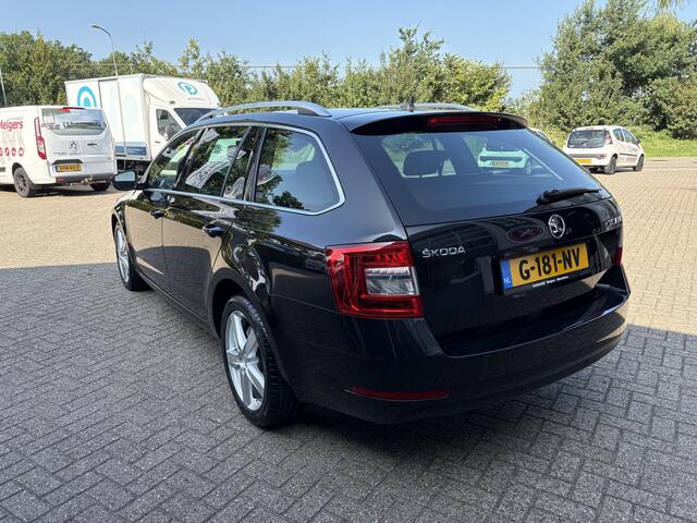 Skoda OCTAVIA Combi 1.0 TSI Greentech Business Edition