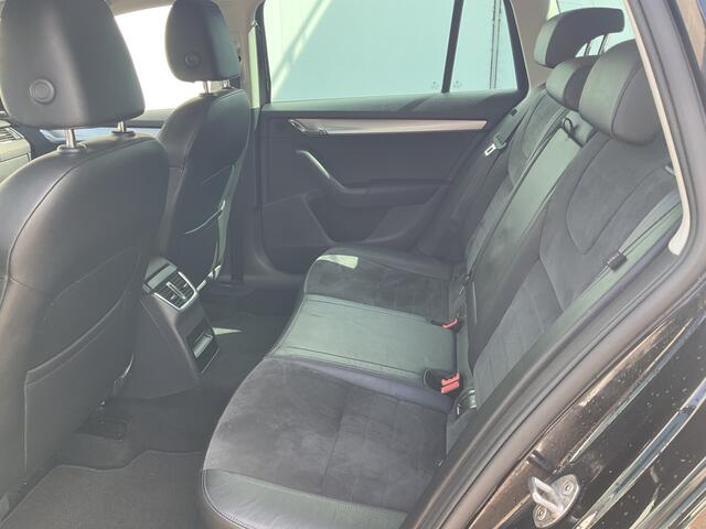 Skoda OCTAVIA Combi 1.4 TSI Style Xenon Aut Trekhaak Canton Stoelverw Carplay Voll.Onderhouden!