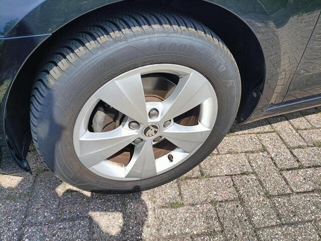 Skoda OCTAVIA Combi 1.0 TSI Soleil, Navi,Cruise,ClimateC