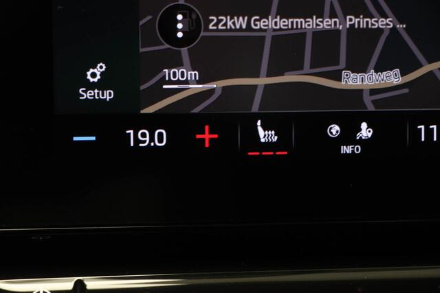 Skoda OCTAVIA Combi 1.0 TSI Business Edition | STOELVERWARMING | DAB | APPLE | EASY OPEN | CAMERA | 17"