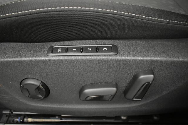 Skoda OCTAVIA Combi 1.4 TSI iV PHEV Business Edition Plus Dhoek Cam El. Aklep Mem Seats Adap Cruise