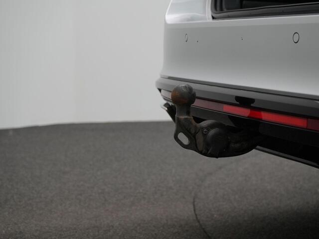 Skoda OCTAVIA Combi 1.4 TSI iV 245 pk DSG RS | Trekhaak | Stuur-/stoelverwarming | Achteruitrijcamera | Navigatie