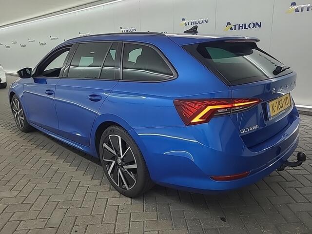 Skoda OCTAVIA Combi 1.0 e-TSI 110PK DSG Sport Business LED Climate control Sportstoelen Stuurverwarming 18" Velgen