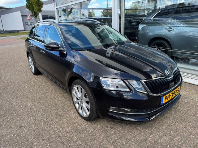 Skoda OCTAVIA Combi 1.0 TSI Greentech Style Business | 2e eigenaar | Automaat | Panoramadak | Cruise control | Navigatie | Airco | Trekhaak | ParkPilot | APK tot 06-07-2026 | NAP |