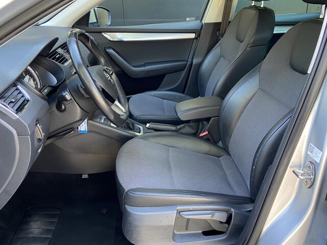 Skoda OCTAVIA 1.0 TSI 116PK Aut. Amb bns/Stoelverw/Half leer/Privacy glass/