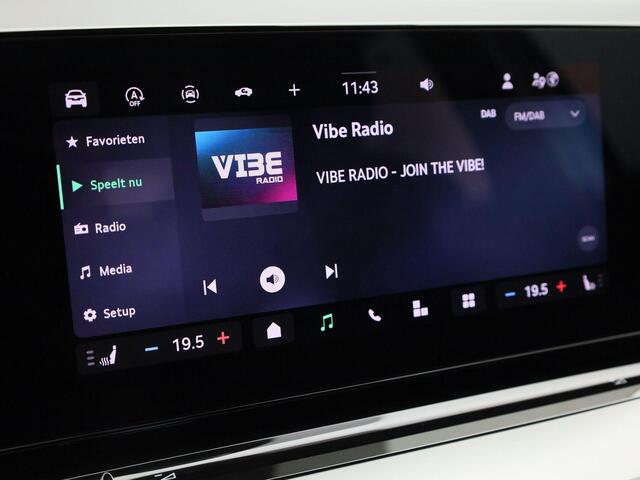 Skoda OCTAVIA Combi 1.5eTSI/150PK MHEV Selection DSG · Camera + Parkeersensoren · Stoel-/stuurverwarming · Trekhaak · Garantie tot januari 2027