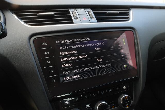 Skoda OCTAVIA Combi 1.0 TSI Greentech Style Business LED koplampen, Groot navi, ACC, Keyless entry