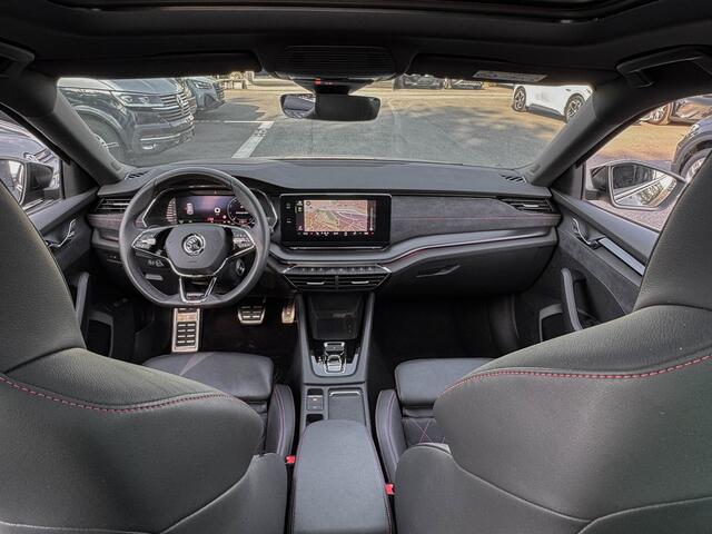 Skoda OCTAVIA Combi 1.4 TSI RS iV PHEV Business Pano Head-Up Canton Elektr. RS-Zetels ACC 19-Inch Keyless Side/Lane VOL!