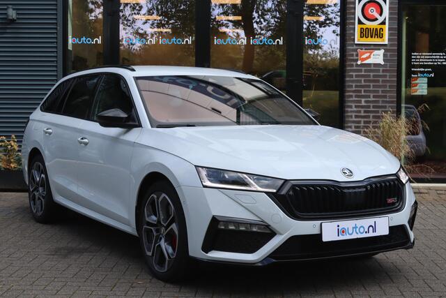 Skoda OCTAVIA Combi 1.4 TSI RS iV PHEV Matrix LED/ACC/Keyless/Camera/Head-up/Columbus/Trekhaak wegkl./19"