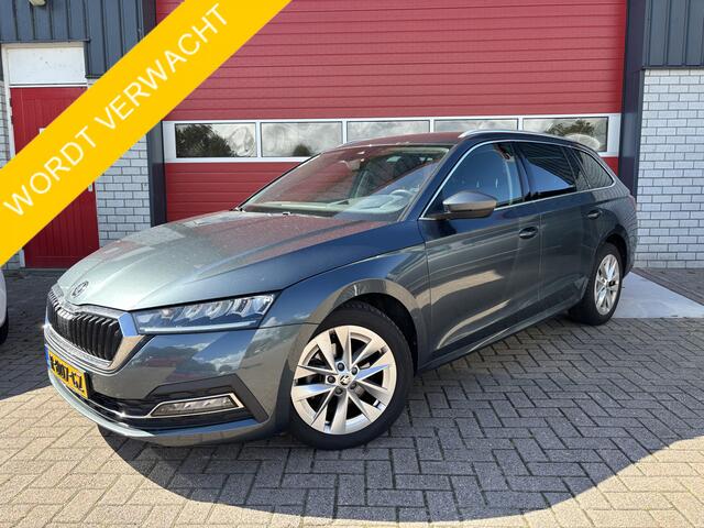 Skoda OCTAVIA Combi 1.5 e-TSI 150PK Business Edition Plus AUTOMAAT / HUD / VIRTUAL / STOELVERW / CAMERA / DAB+ / CARPLAY / CRUISE / PDC / FULL LED