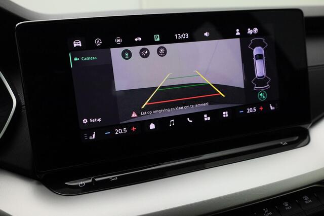 Skoda OCTAVIA Combi 1.5TSI/150PK MHEV Selection DSG · Trekhaak · Camera · Apple/Android Car Play · Achterbank verwarmd · Keyless · Garantie tot januari 2027