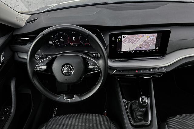 Skoda OCTAVIA Combi 1.0 TSI Ambition | LED | Trekhaak | Stoelverwarming | Digitaal display
