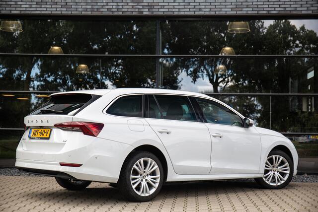 Skoda OCTAVIA Combi 1.4 TSI iV PHEV Business Edition , Adap. cruise, Carplay, Stuur/stoelverwarming,
