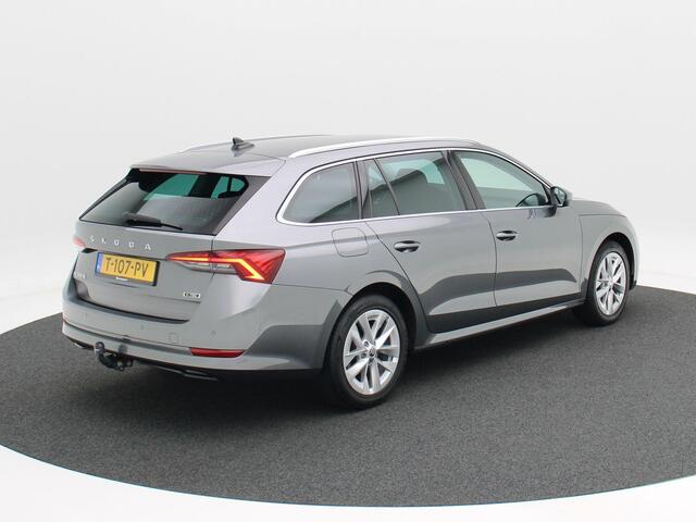 Skoda OCTAVIA Combi 1.0 e-TSi 110 Pk Automaat Business Edition Plus | Trekhaak | Adaptive Cruise | Carplay | LED | parkeersensoren | Elektrische Achterklep | 17 Inch | 61.342 Km